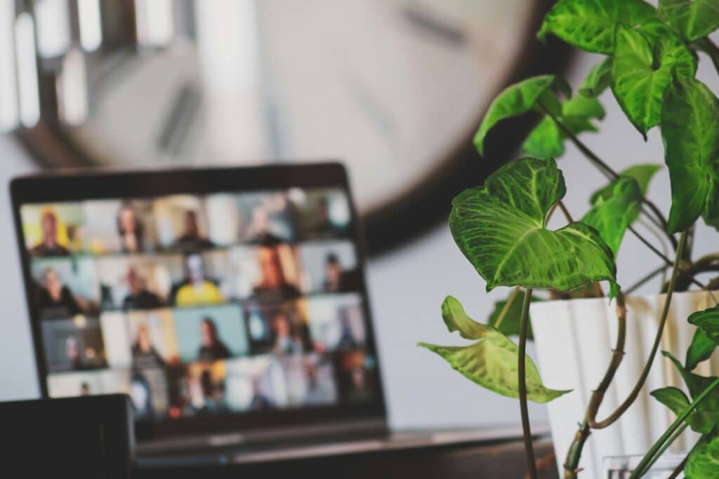 Tech, Social Media, and Internet Addiction in San Francisco